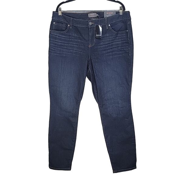 Torrid Mid Rise Skinny Vintage Stretch Jeans, Dark Wash, Women's Plus Size 18T - Picture 1 of 16